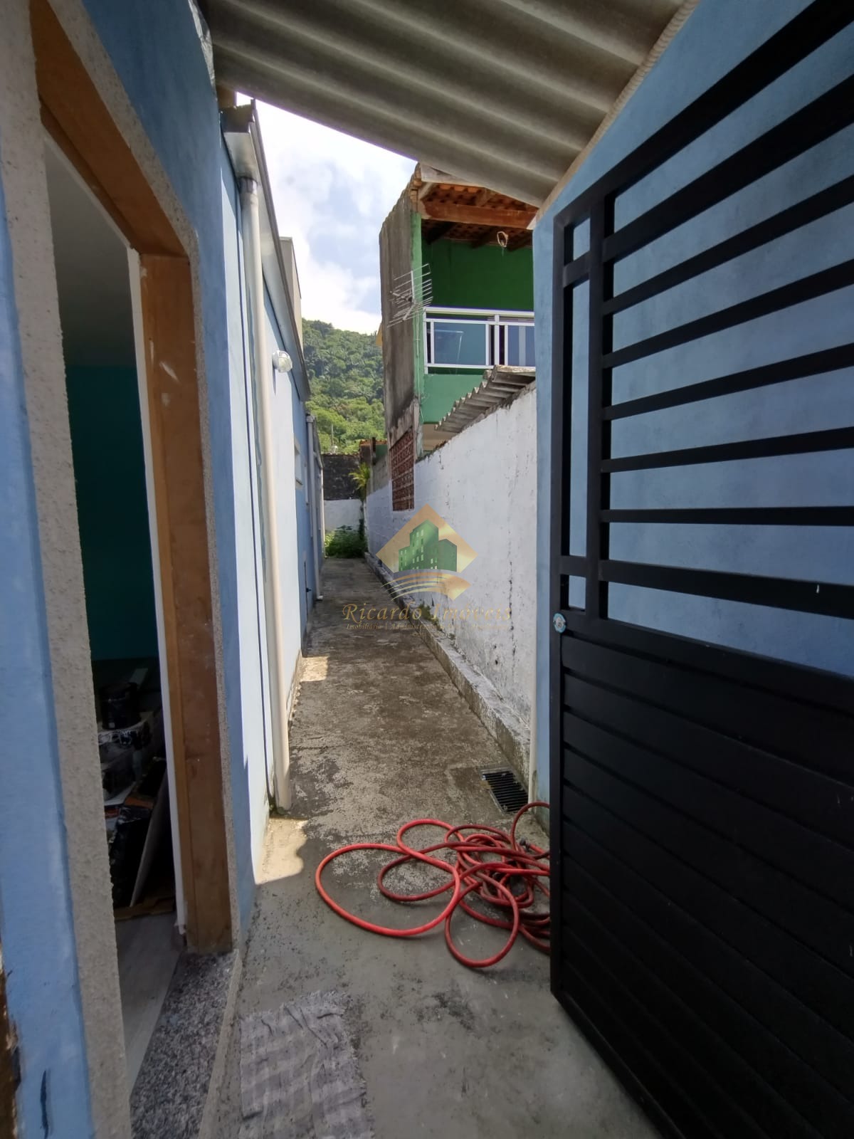 Linda casa geminada no bairro sumidouro (jardim Ubatuba sp )