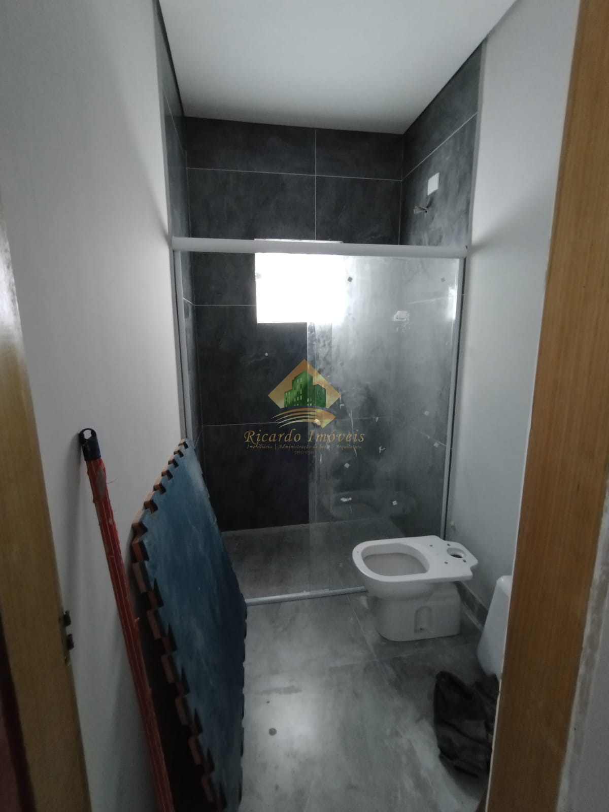 Linda casa geminada no bairro sumidouro (jardim Ubatuba sp )