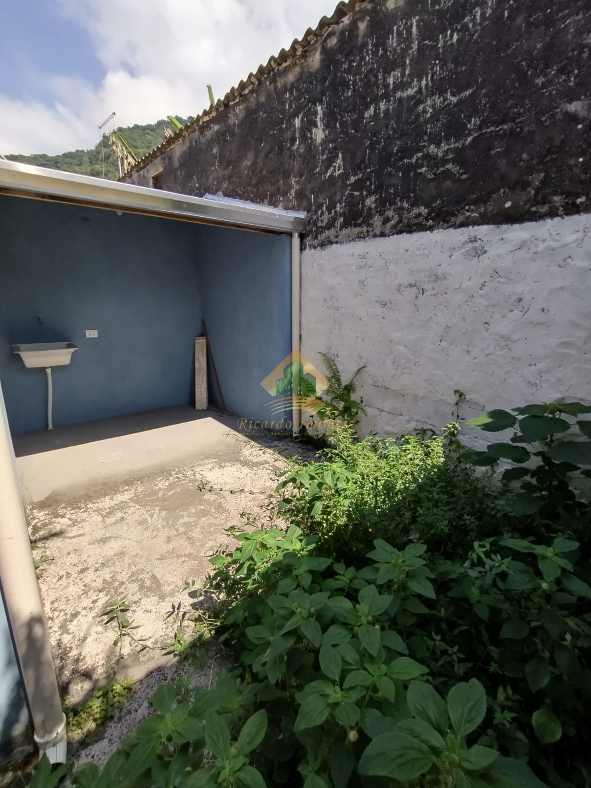 Linda casa geminada no bairro sumidouro (jardim Ubatuba sp )