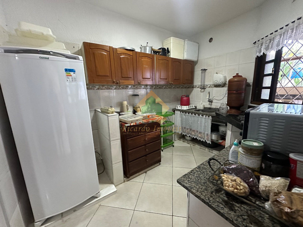 Casa à venda com 3 quartos, 120m² - Foto 13