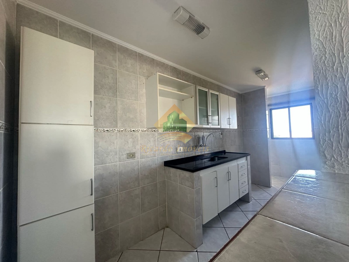 Apartamento, 2 quartos, 70 m² - Foto 2
