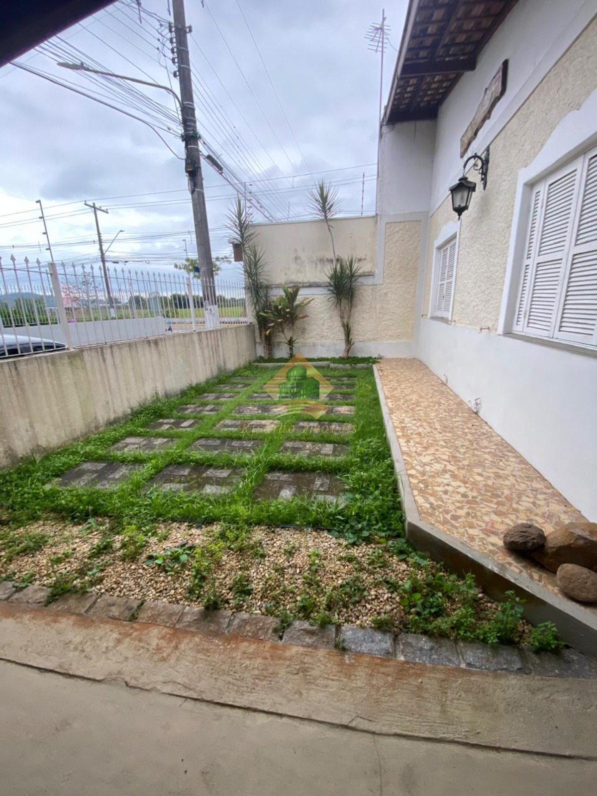 Casa, 4 quartos, 180 m² - Foto 2