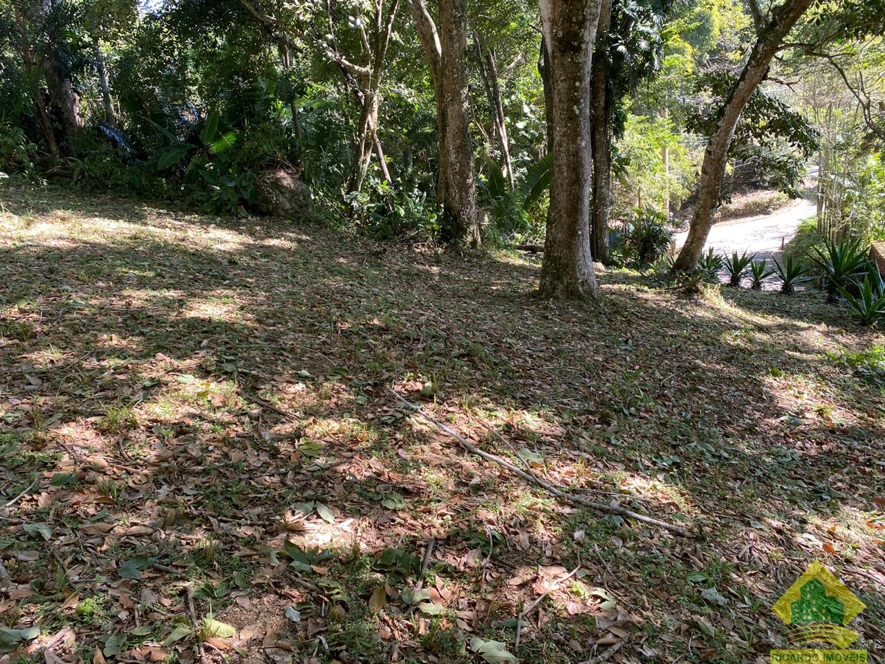 Terreno na Ponta Grossa com vista para o mar