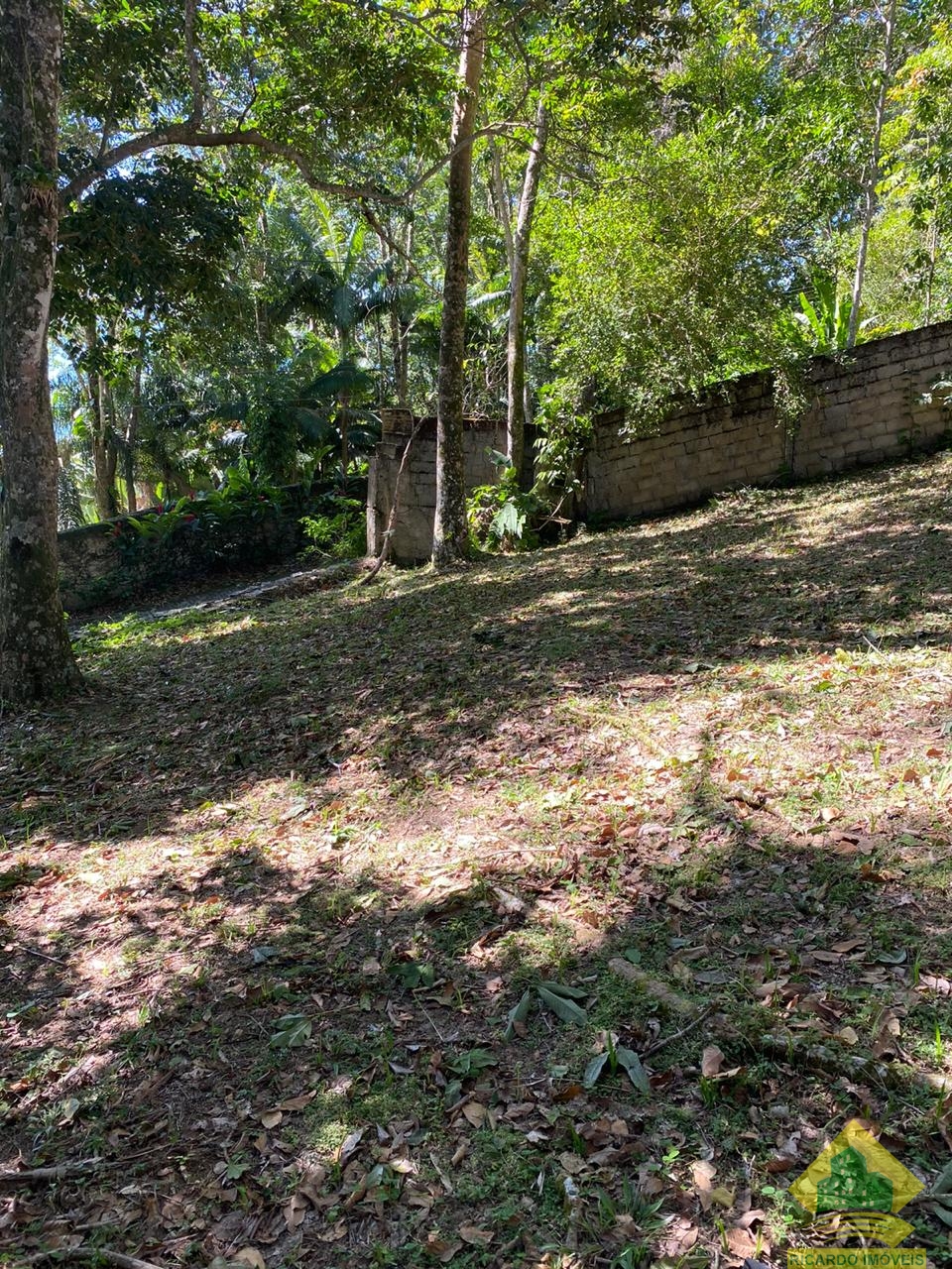 Terreno na Ponta Grossa com vista para o mar