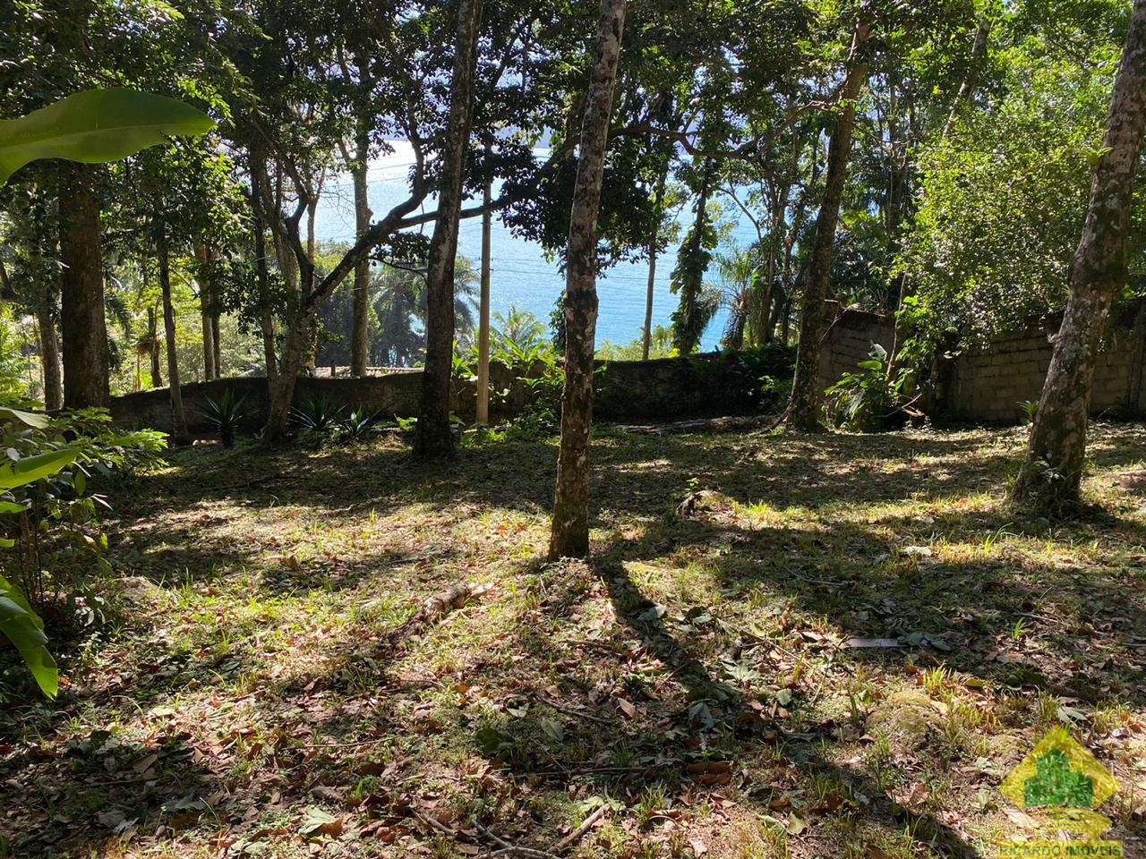 Terreno na Ponta Grossa com vista para o mar