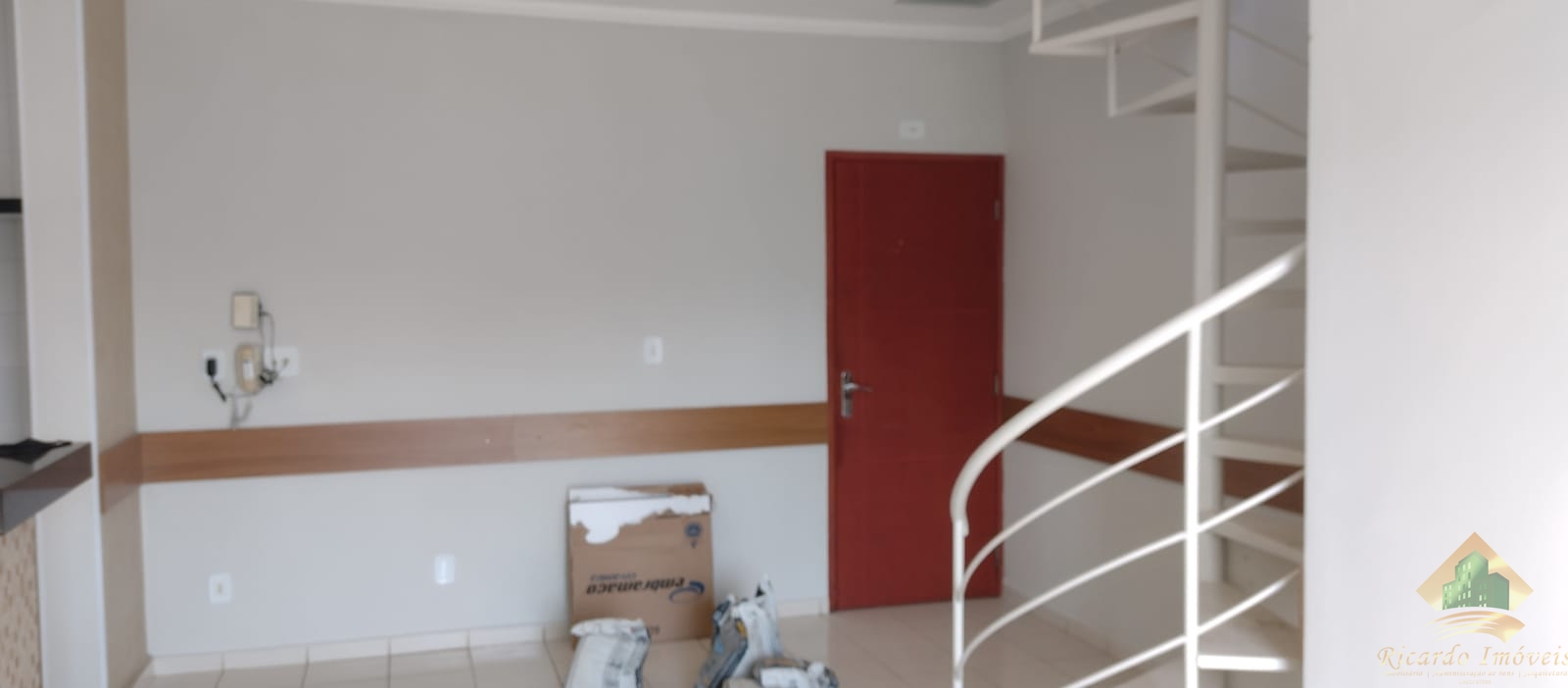 Linda cobertura duplex no centro