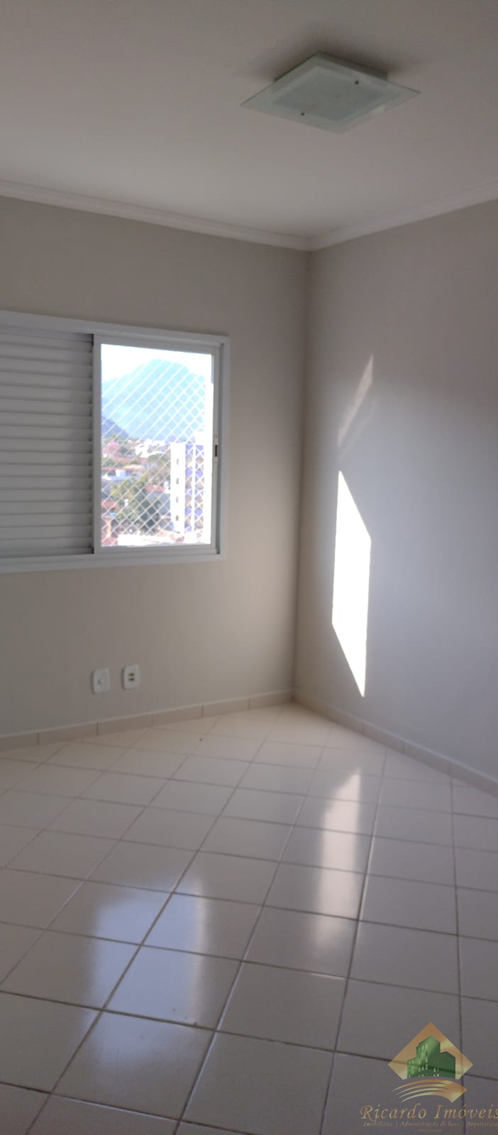 Linda cobertura duplex no centro