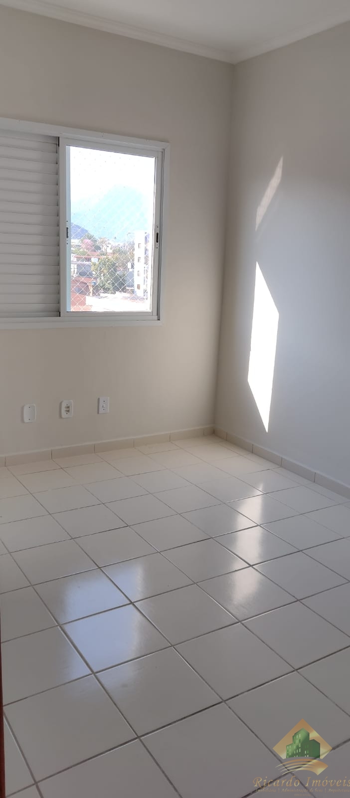 Linda cobertura duplex no centro