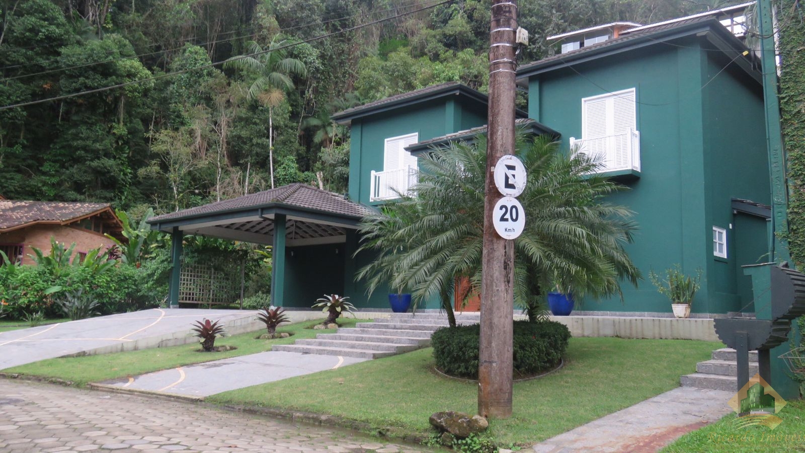 Casa de cinema - alto padrão na domingas dias porteira fechada - 150 metros do mar