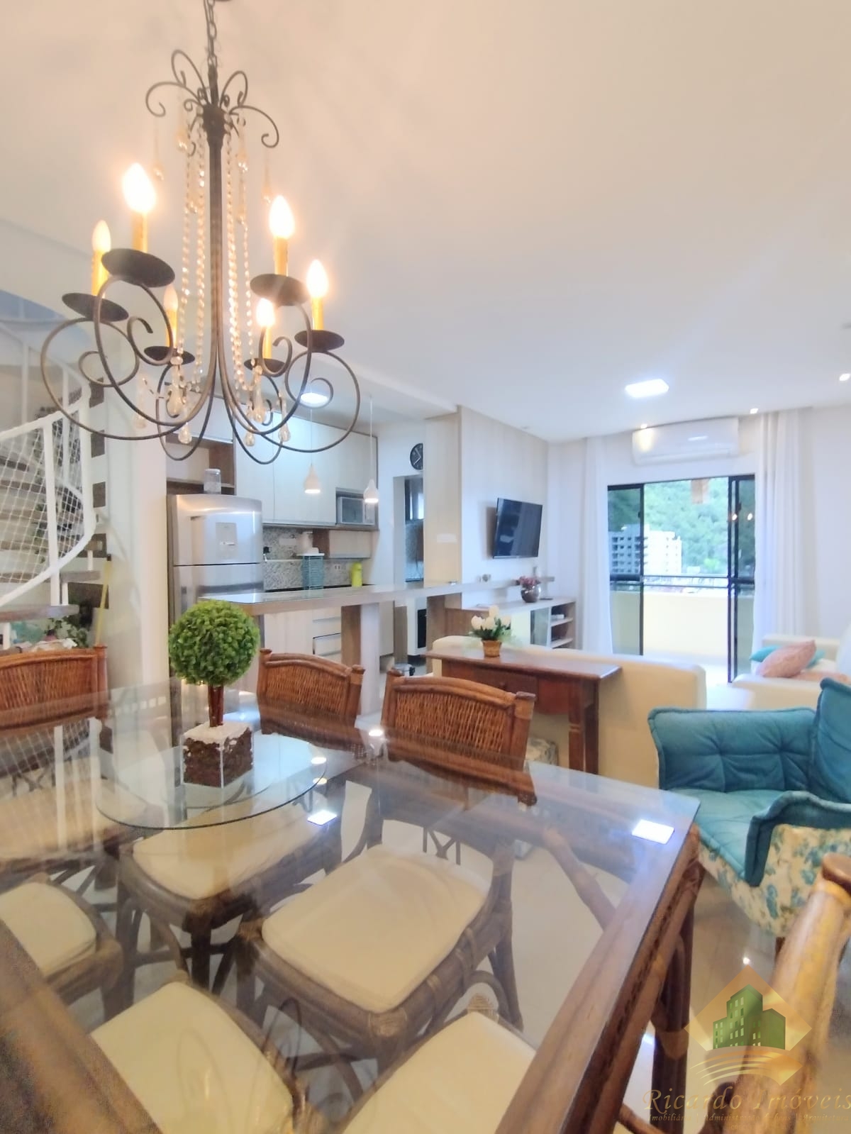 Belíssima cobertura duplex nas toninhas