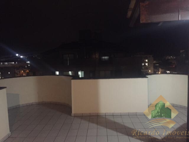 Ótimo investimento cobertura duplex a 150 m da praia grande
