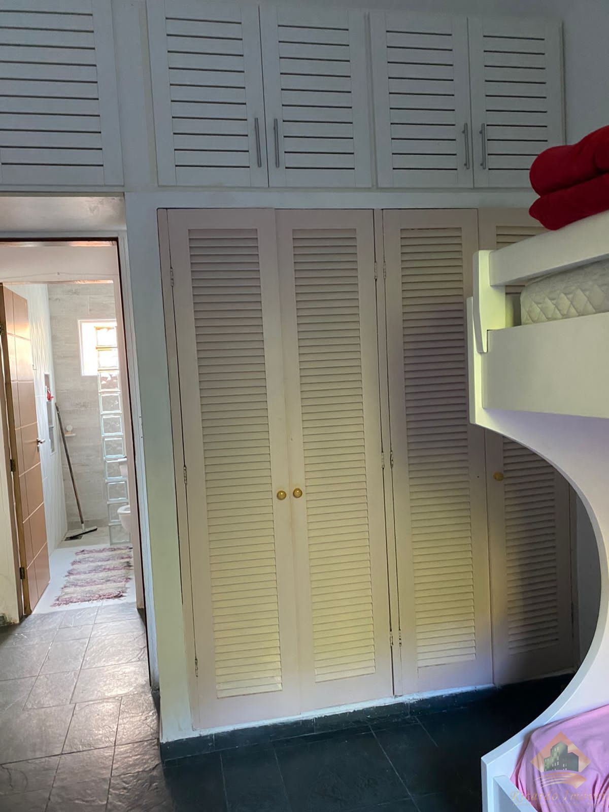 Casa linda em condomínio caraguatatuba