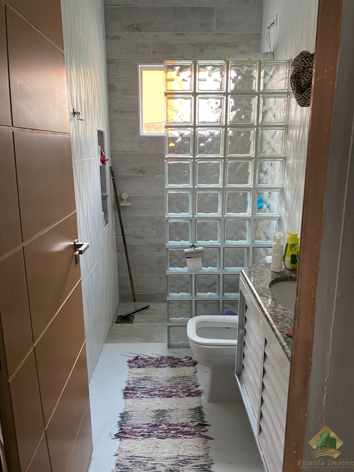 Casa linda em condomínio caraguatatuba