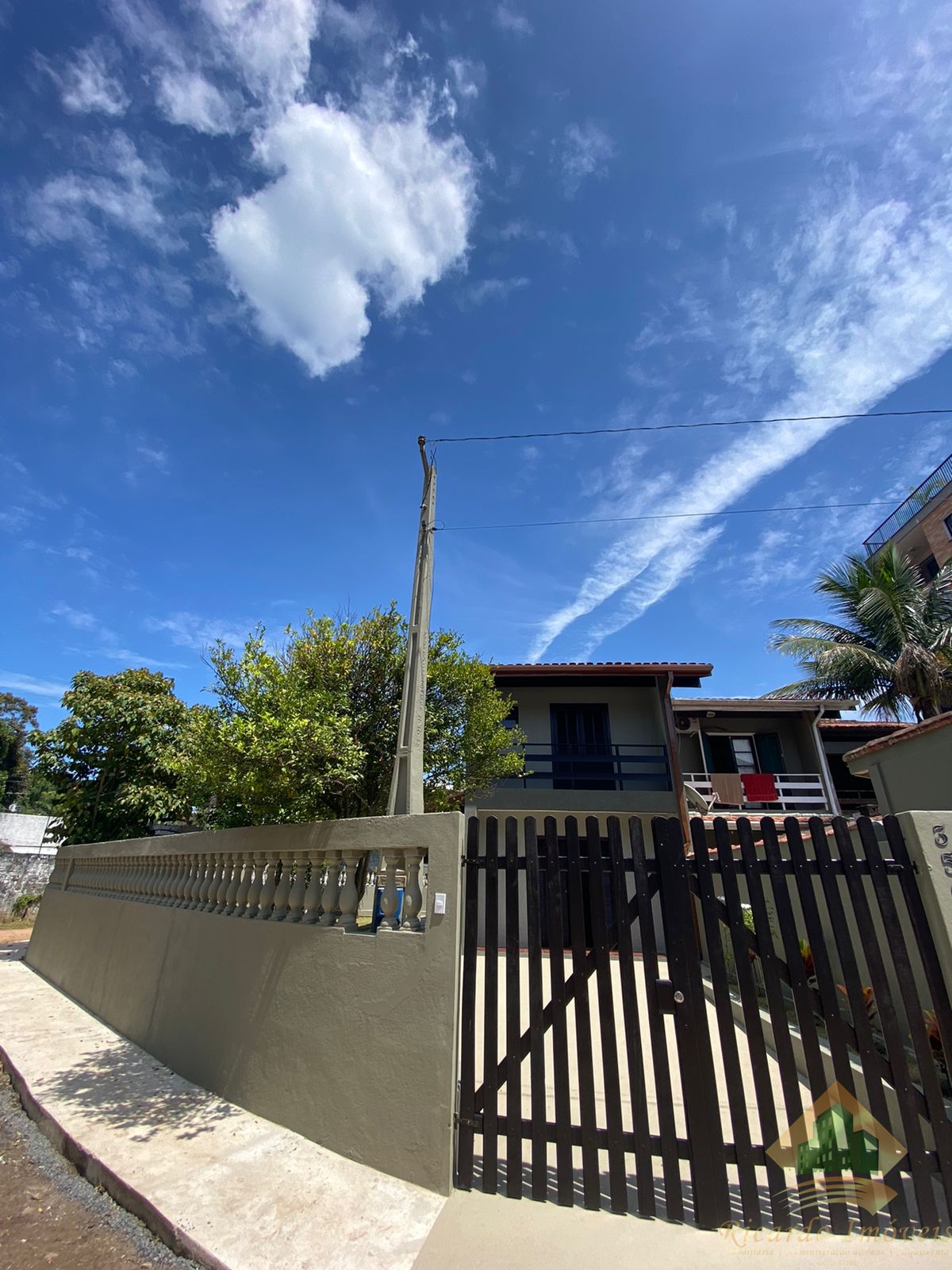 Excelente imóvel residencial tipo sobrado