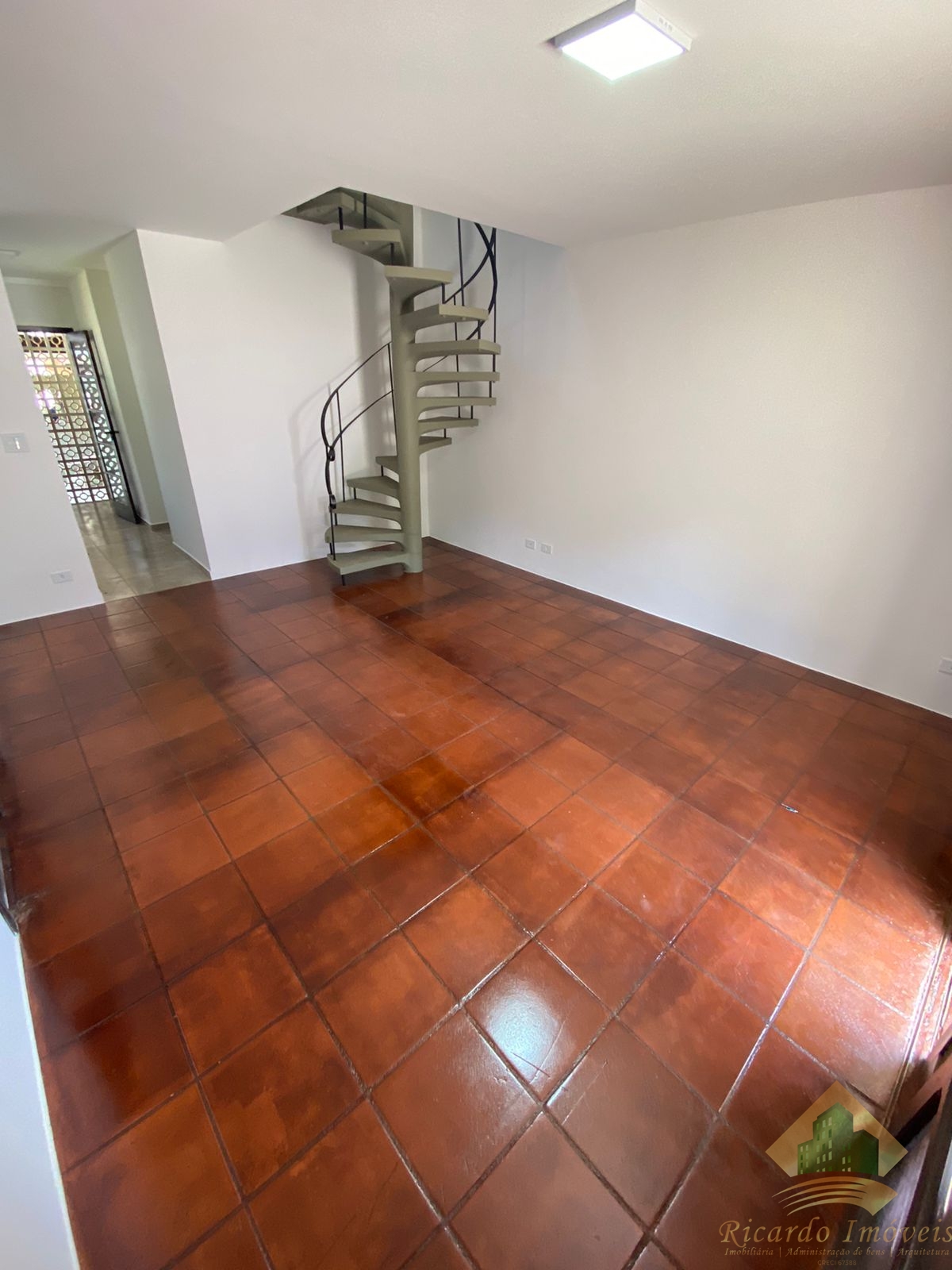 Excelente imóvel residencial tipo sobrado
