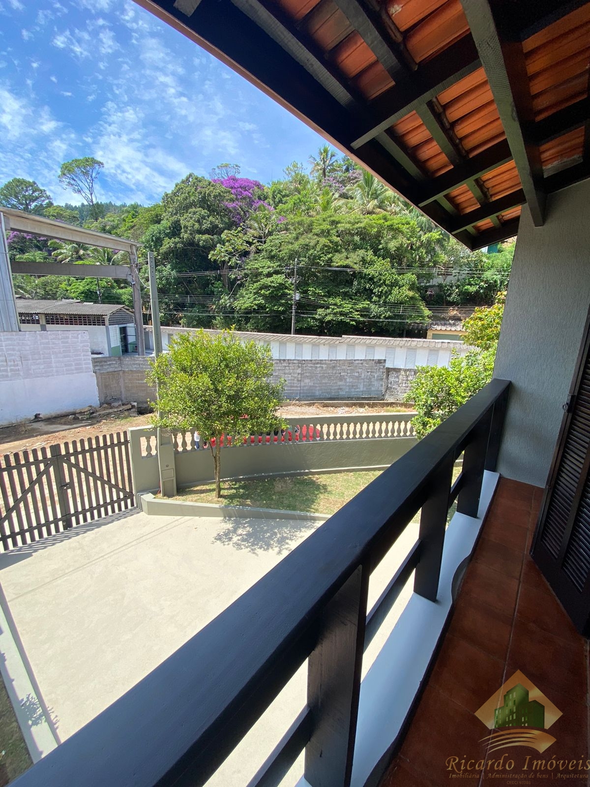 Excelente imóvel residencial tipo sobrado
