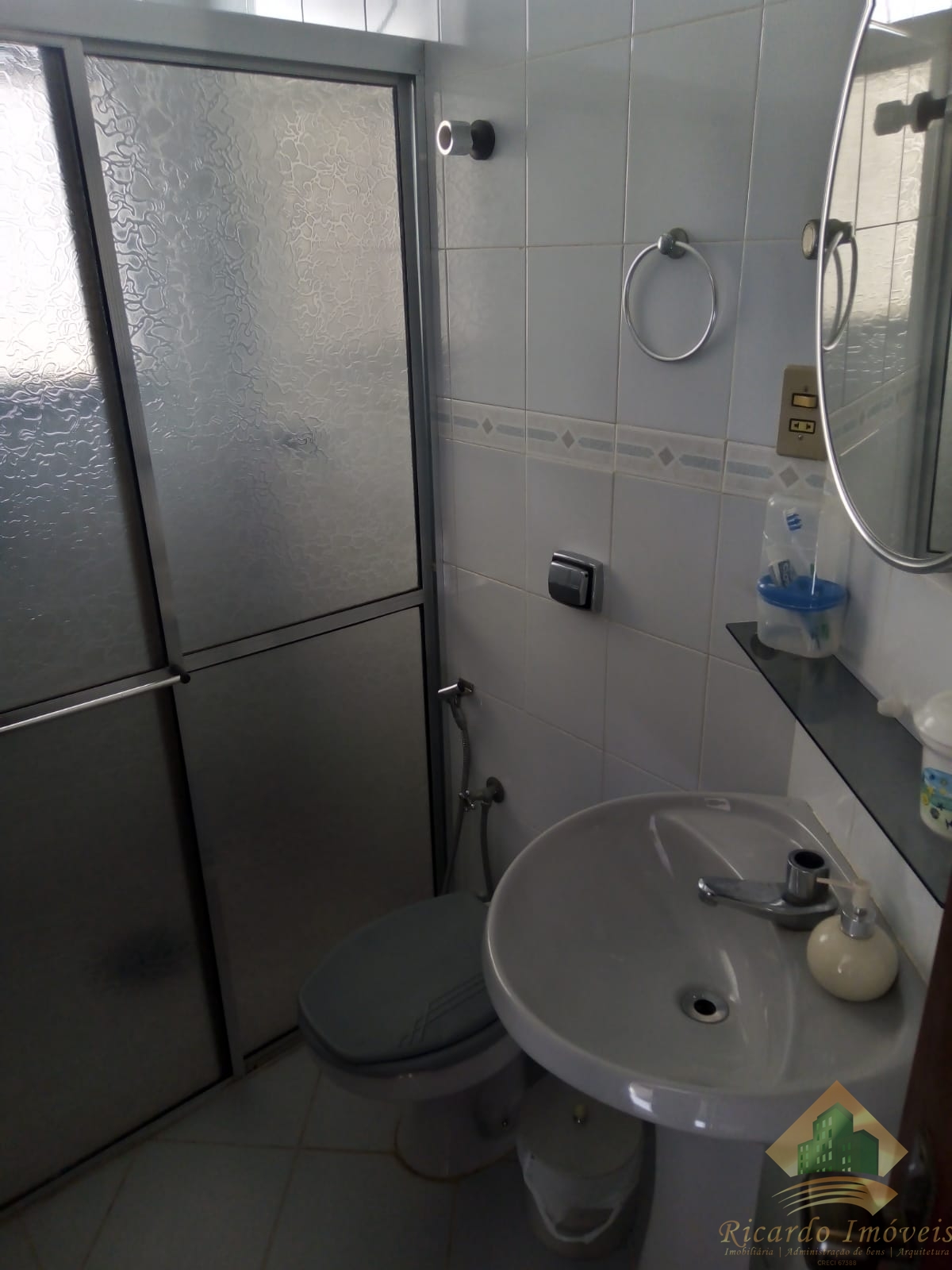Excelente apartamento de dois dormitórios no perequê-açú