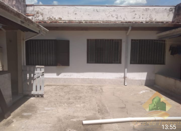 Casa com 3 dormitórios, pereque açu.