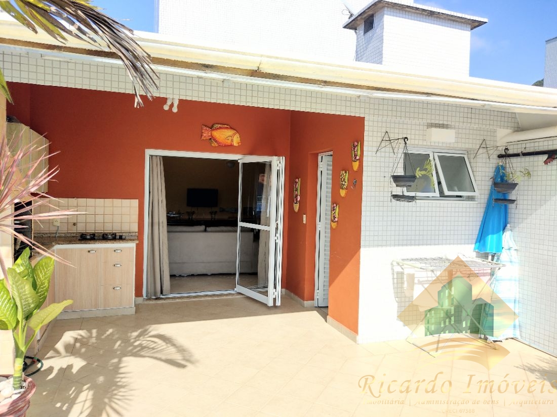 Cobertura duplex na praia grande 300 metros da praia