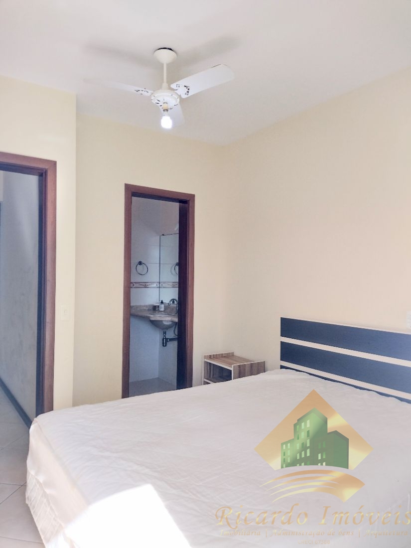 Cobertura duplex na praia grande 300 metros da praia