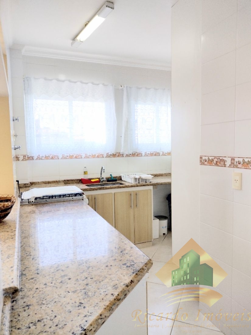 Cobertura duplex na praia grande 300 metros da praia