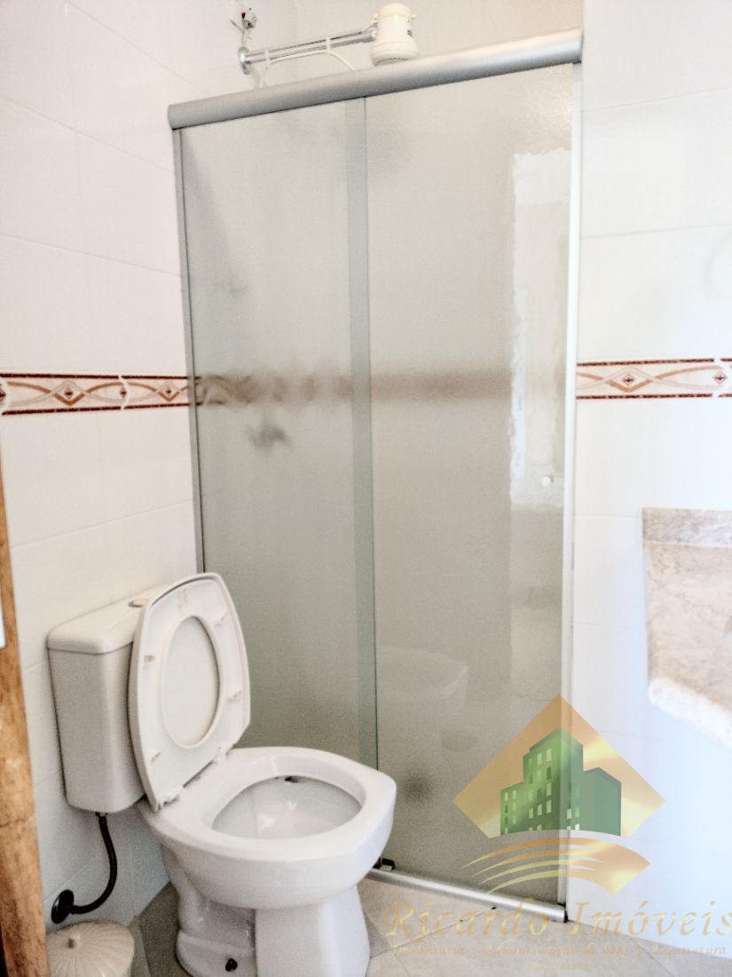 Cobertura duplex na praia grande 300 metros da praia