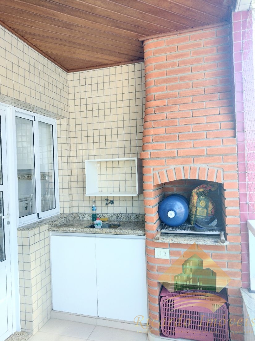 Apartamento lindo de três dormitórios na praia grande