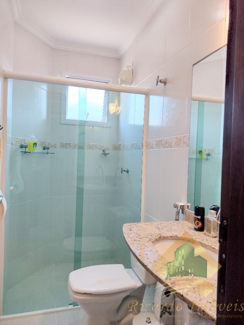 Apartamento lindo de três dormitórios na praia grande