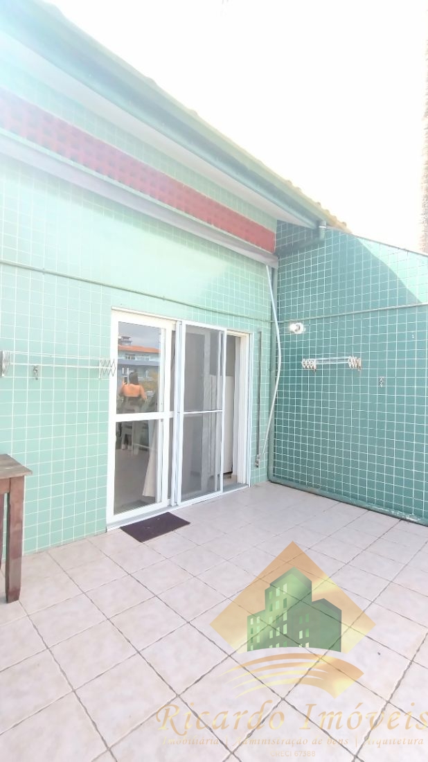 Cobertura duplex mobiliada na praia grande