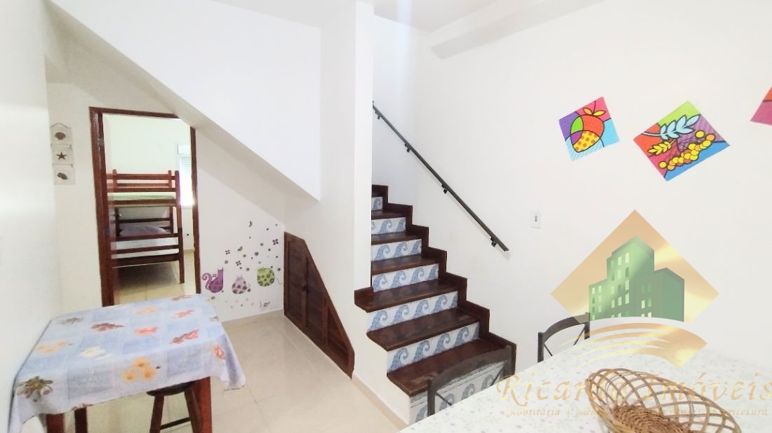 Cobertura duplex mobiliada na praia grande