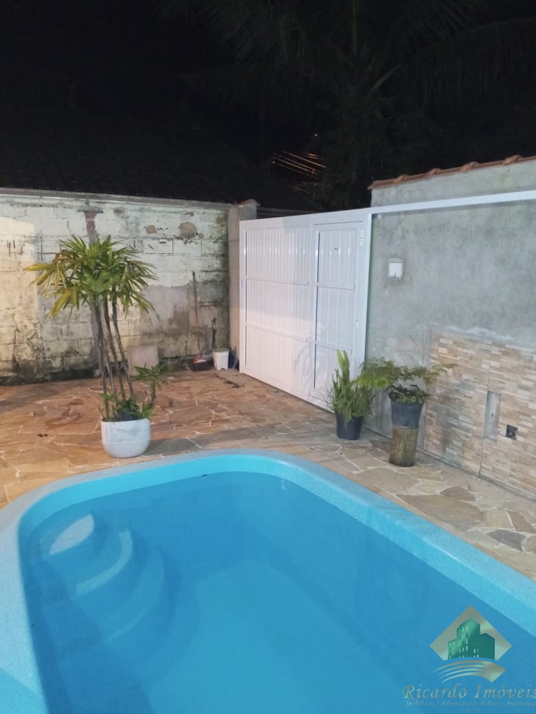 Casa c/ piscina e edícula no bairro sumidouro - ubatuba sp