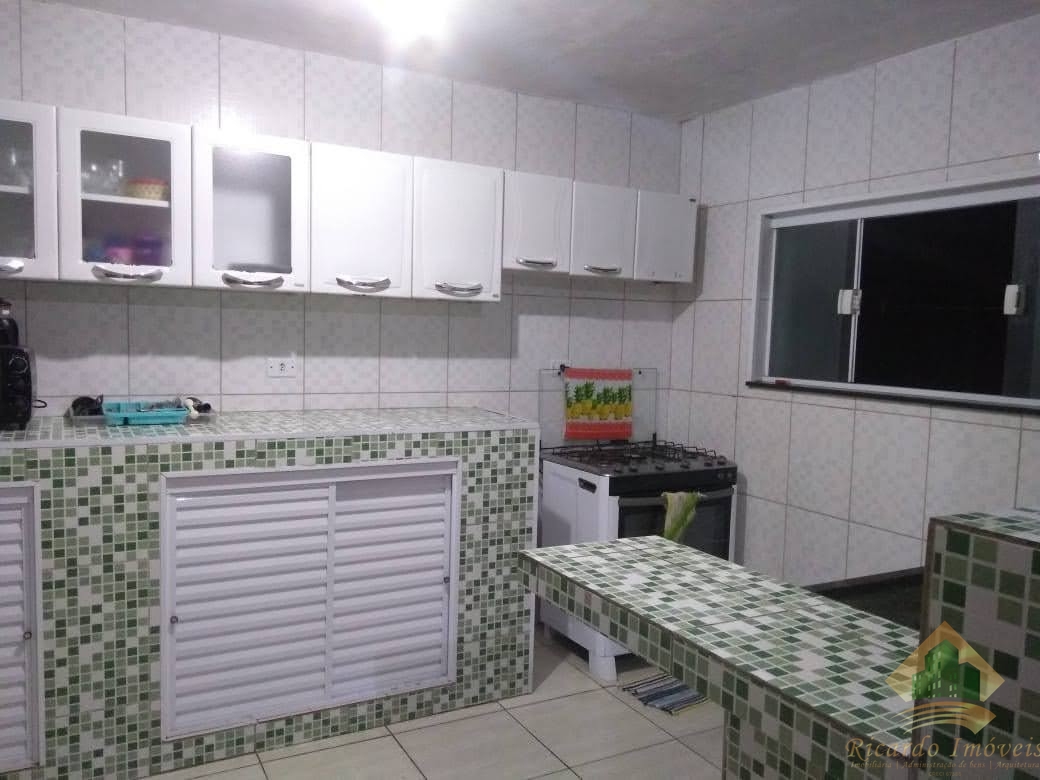 Casa c/ piscina a venda ipiranguinha a uma quadra da rodovia.