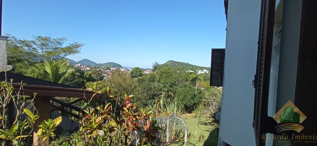 Casa localizada em condominio na pedreira alta - ubatuba sp