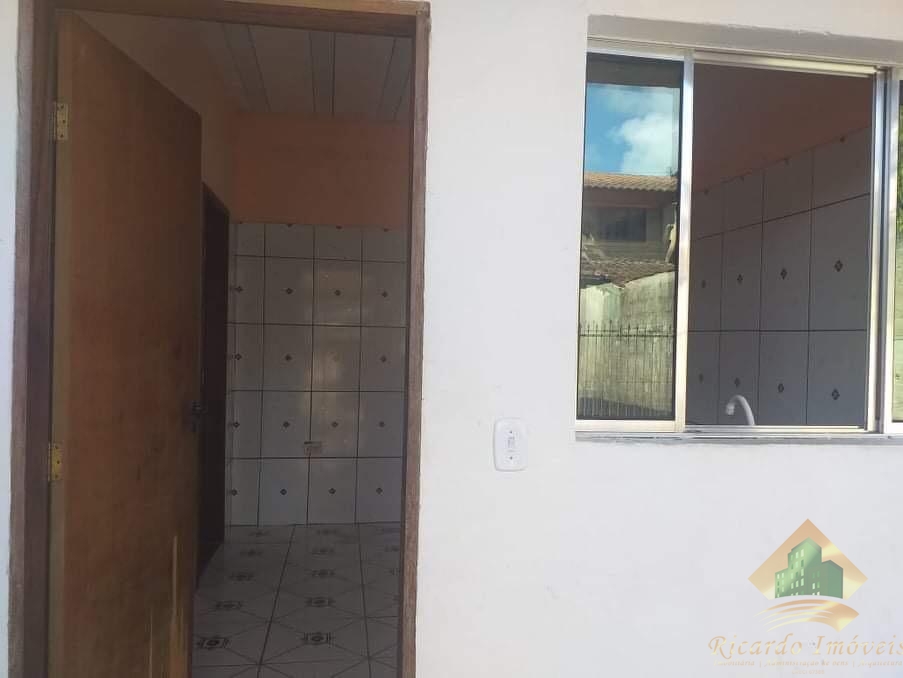 Oportunidade são 3 casas!!podendo fazer ponto comercial.