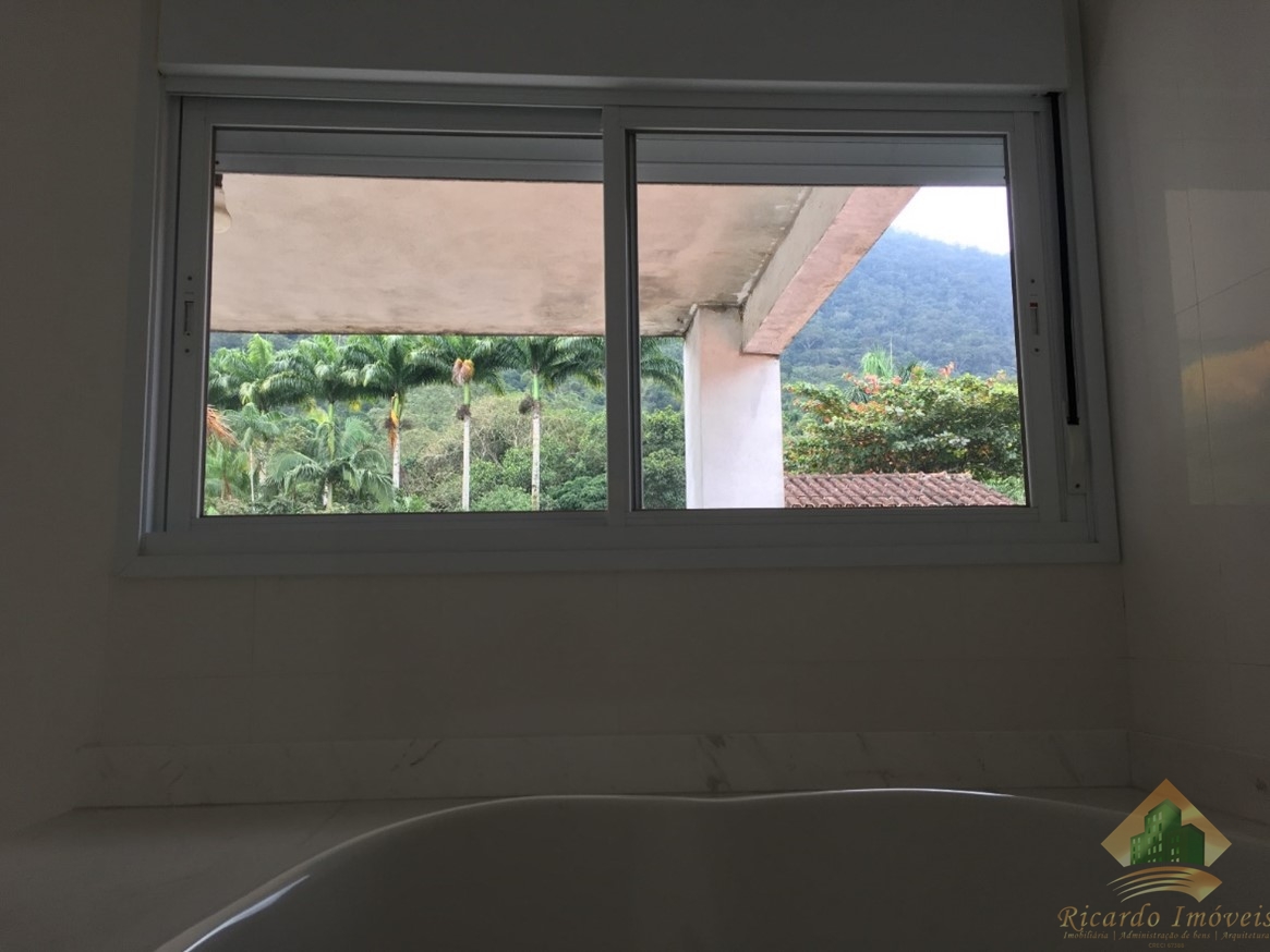 Belissima casa/sobrado a venda no bairro lazaro - ubatuba sp