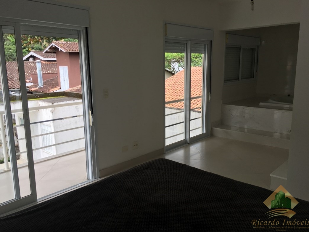 Belissima casa/sobrado a venda no bairro lazaro - ubatuba sp