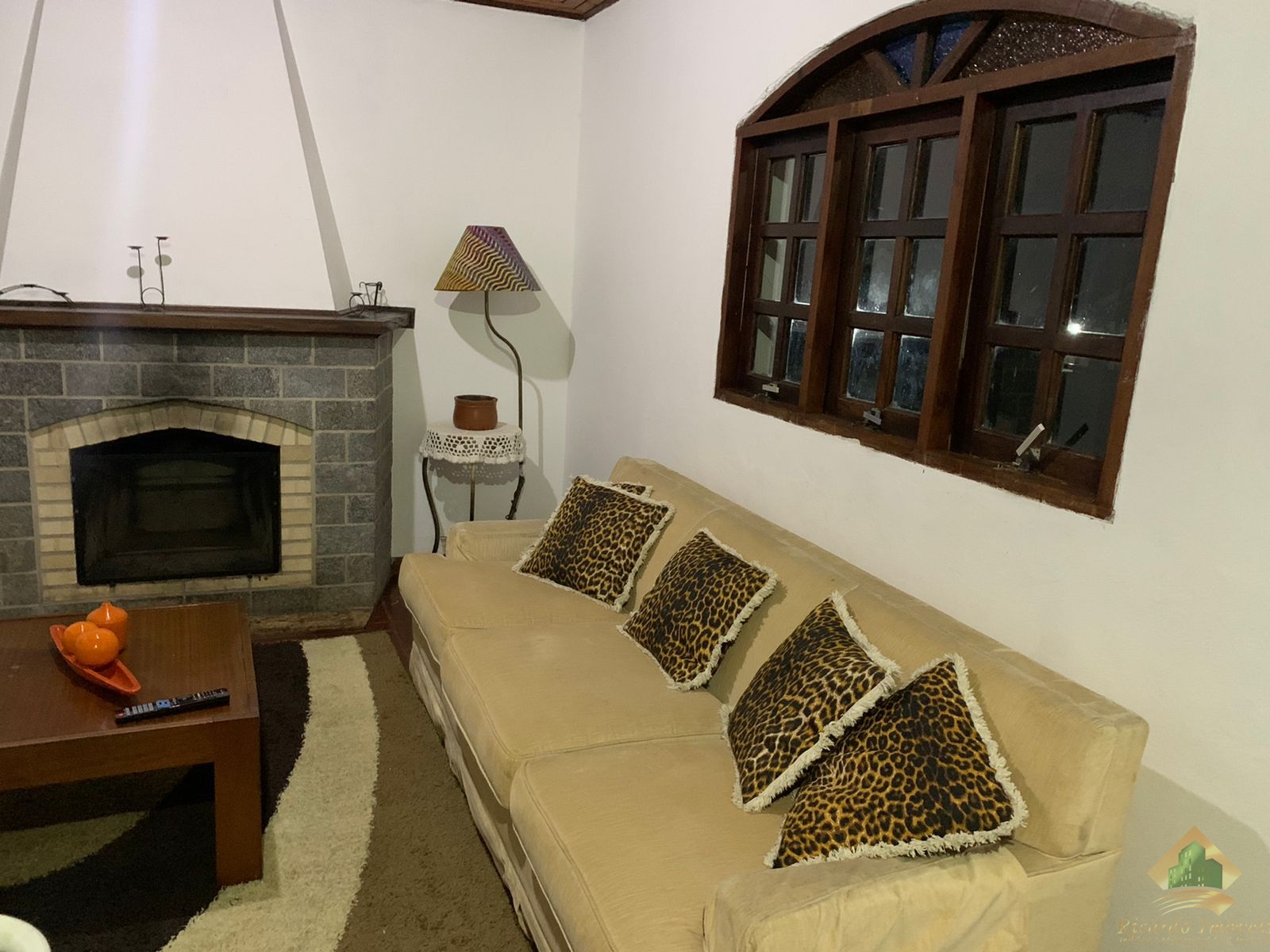 Oportunidade de casa em campos do jordão