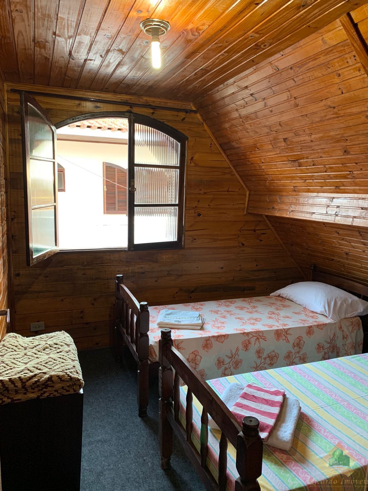 Oportunidade de casa em campos do jordão