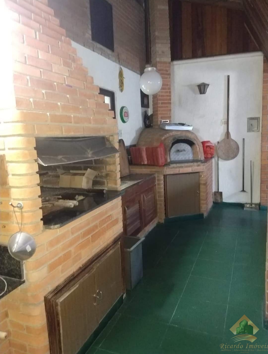 Sobrado com piscina