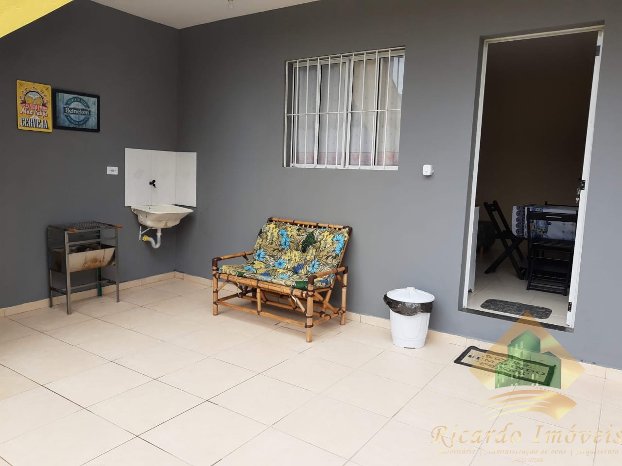 Três ótimas casas recém construidas à venda no sumidouro