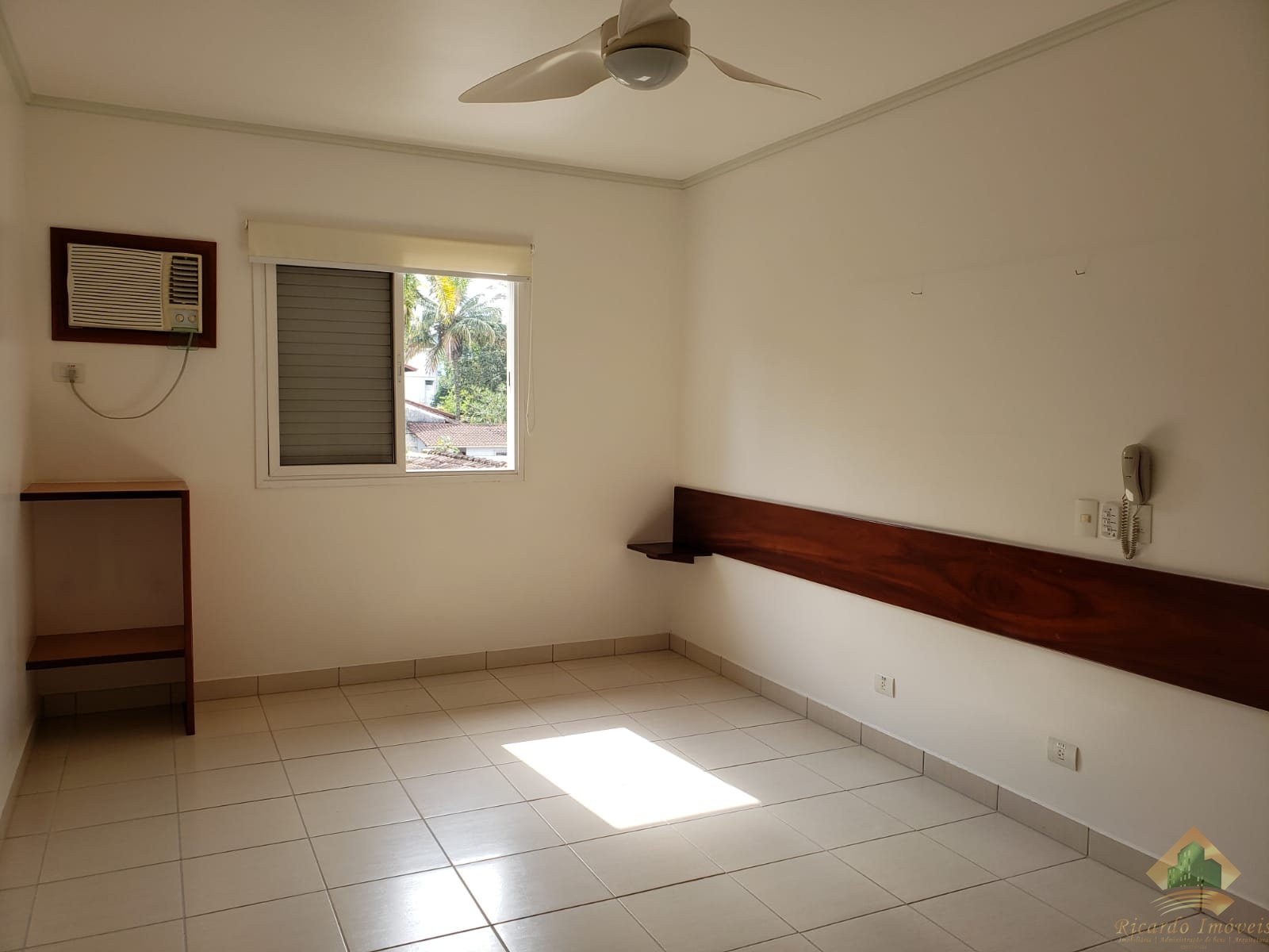 Hotel/pousada a venda a uma quadra da avenida mais movimentada do itagua - ubatuba sp