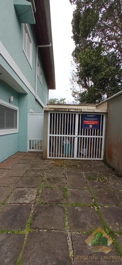 Hotel/pousada a venda a uma quadra da avenida mais movimentada do itagua - ubatuba sp