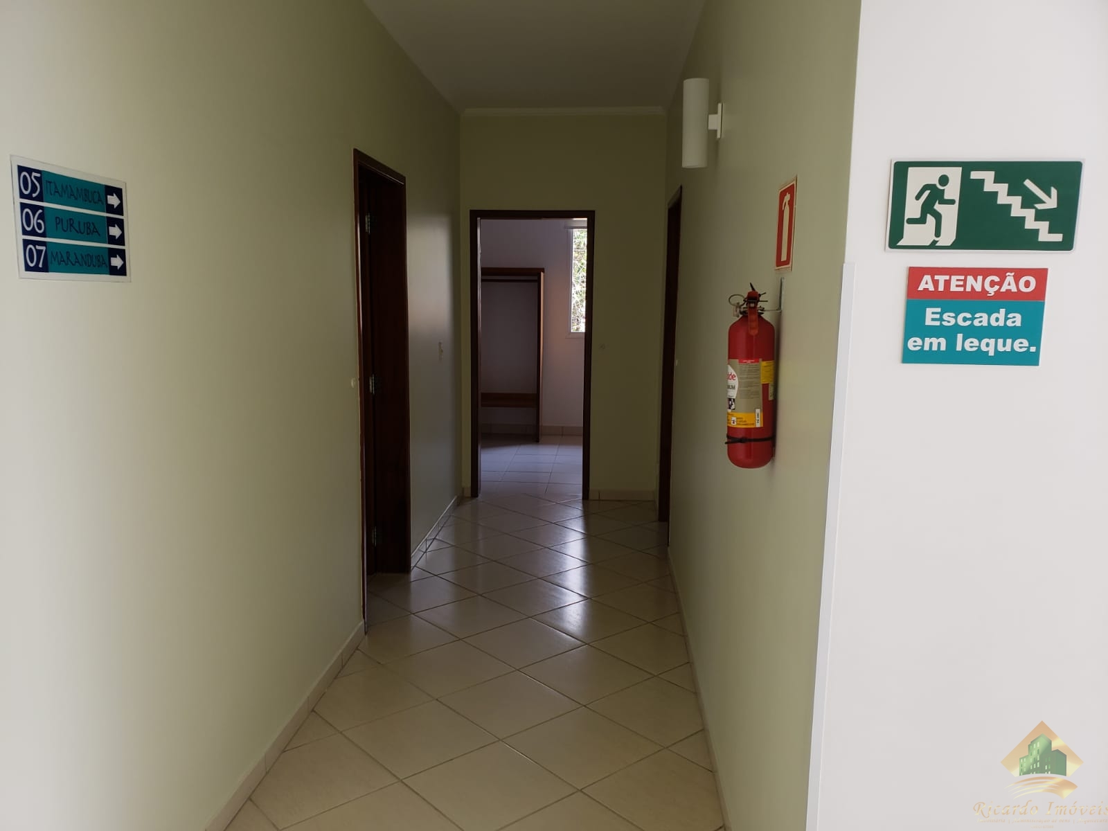 Hotel/pousada a venda a uma quadra da avenida mais movimentada do itagua - ubatuba sp