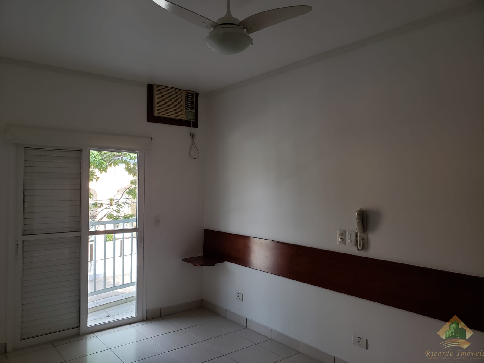 Hotel/pousada a venda a uma quadra da avenida mais movimentada do itagua - ubatuba sp