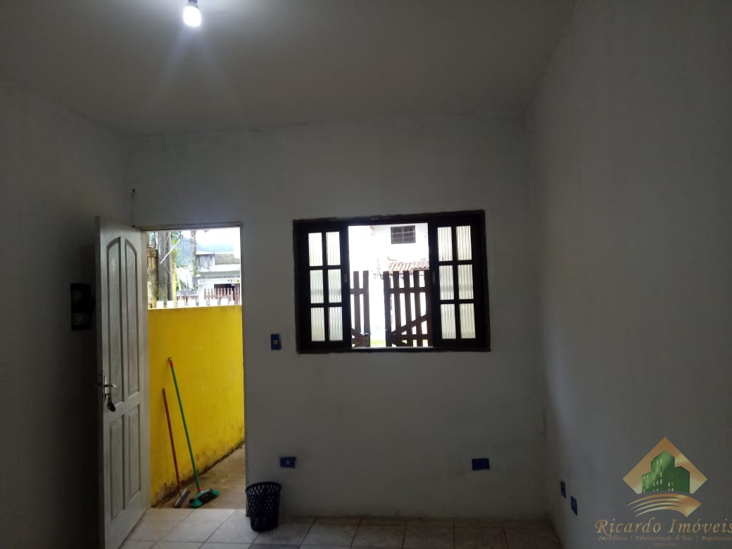 Excelente casa/sobrado c/ 02 andares localizado na estufa ii - ubatuba sp