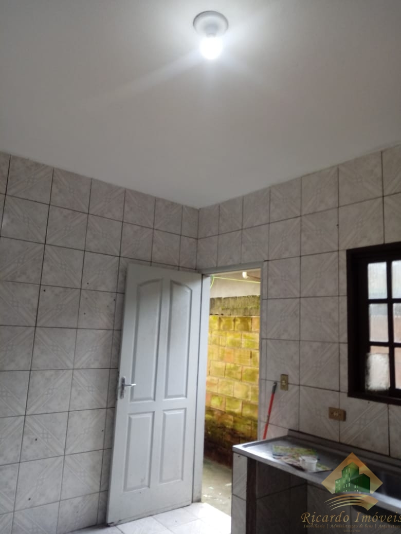 Excelente casa/sobrado c/ 02 andares localizado na estufa ii - ubatuba sp