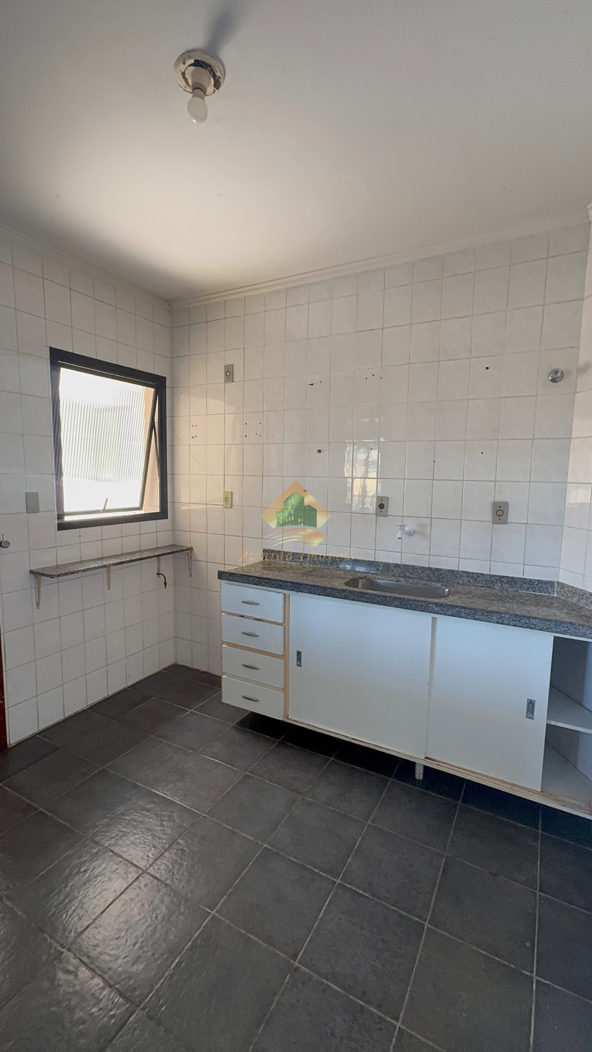 Excelente apartamento no centro da cidade