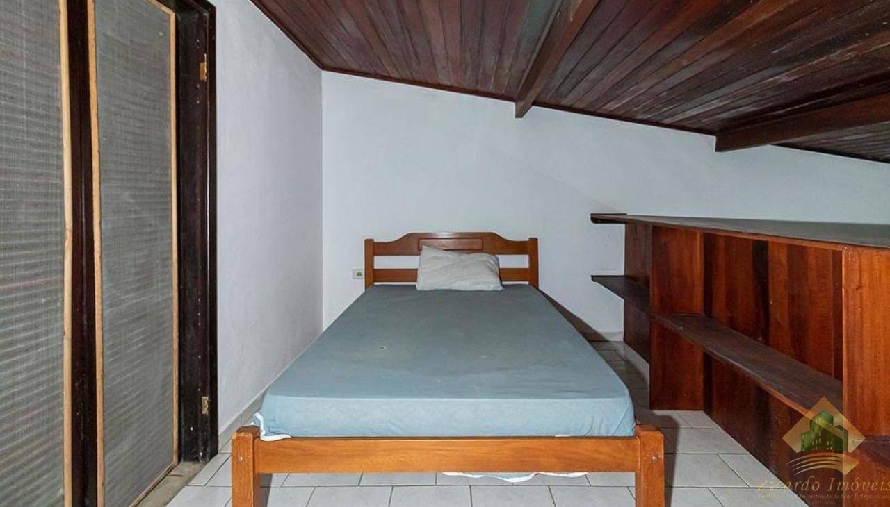 Casa no parque vivamar com 5 suítes!