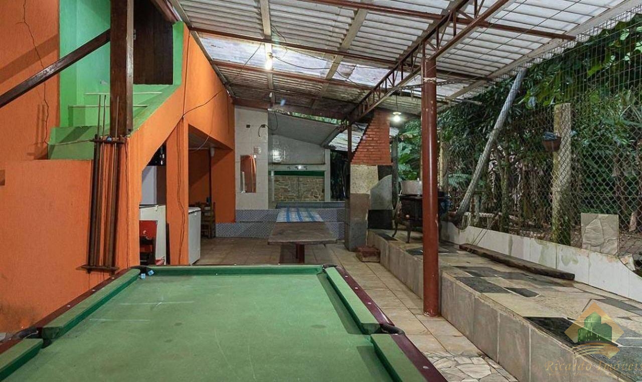 Casa no parque vivamar com 5 suítes!