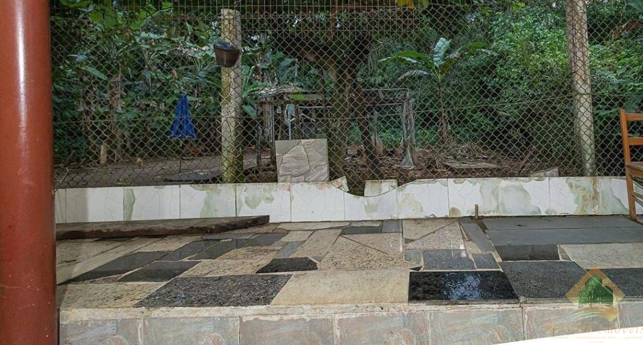 Casa no parque vivamar com 5 suítes!